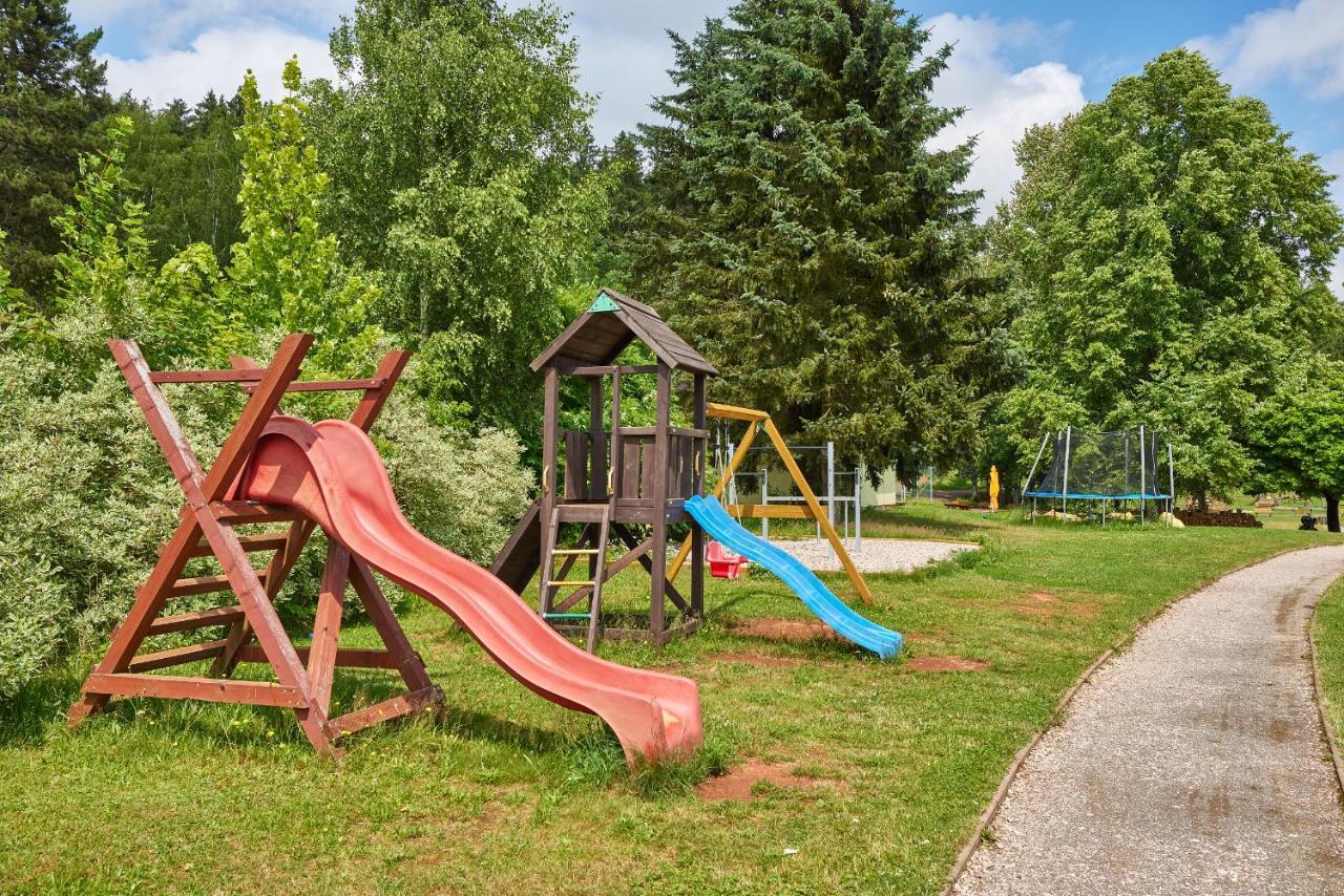Camp Dolce Hotel Trutnov Bagian luar foto